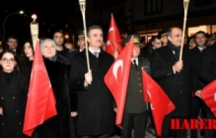 Gümüşhane’de 29 Ekim coşkusu fener alayı ve kabul töreniyle taçlandı