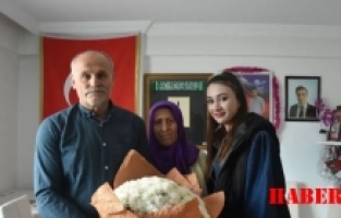 Gümüşhane Üniversitesi öğrencilerinden Şehit Öğretmen Necmettin Yılmaz'ın ailesine ziyaret