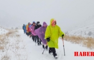 Gümüşhaneli dağcılardan Şehit Öğretmen için Artabel Gölleri’ne vefa yürüyüşü