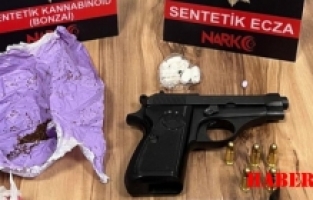 Cumhuriyet Caddesi’nde şüpheli araçtan bonzai ve silah çıktı
