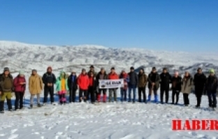 Kar Manzaraları Eşliğinde 12 km Yürüdüler