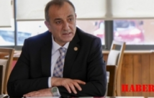 MHP’li Küçük: Uzatılan eli tutmazlarsa Suriye’yi onların başına geçiririz!