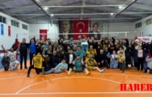 Şiran  Akademi Çekişmeli maçı kazandı