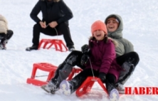 Zigana Kayak Merkezi yarıyıl tatilinde yoğun ilgi görüyor