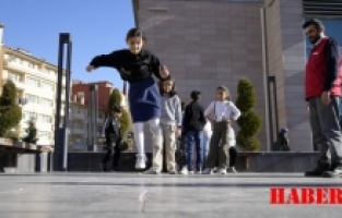 Gümüşhane’de çocuklar sömestr tatilinde sokak oyunlarını öğrendi