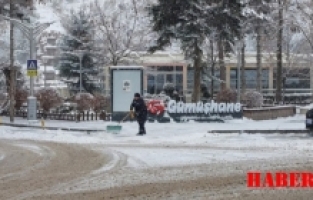 Gümüşhane’de kar yağışı etkili oluyor