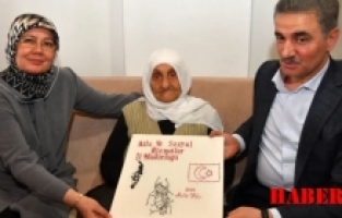 Vali Baruş’tan asırlık çınara ziyaret