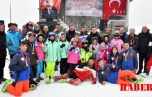 Zigana Dağında 15. Kış Şenliği coşkusu