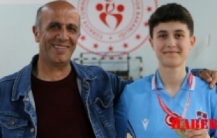 Futsal Gençler Grup müsabakaları heyecan dolu maçlara sahne oldu