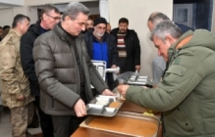 Geçit köyünden 17 yıldır kimse aç geçmiyor