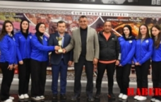 Bowling takımından Başkan Başer’e ziyaret