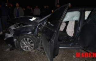 Çarpıştıktan sonra savrulan 2 araç yayaların arasında daldı: 11 yaralı