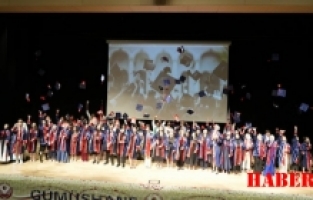 Gümüşhane Üniversitesi'nde mezuniyet coşkusu