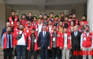 Vali Aydın Baruş Damla Gönüllülük Hareketi Kapsamında Gençlerle Bir Araya Geldi.