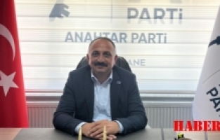 Anahtar Parti Gümüşhane İl Başkanı Muhammet Kaya, Taşköprü Yaylası’nda yaşanan kaçak yapılaşmaya ilişkin açıklamalarda bulundu.