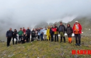 Efsane sporcu Muharrem Ateş 3 bin metrede anıldı