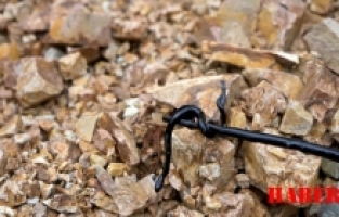 Gümüşhane'de akaryakıt sızıntısı: Harşit Çayı siyaha büründü