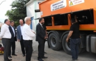 Gümüşhane İl Özel İdaresi envanterini güçlendirdi: Asfalt yama robotu ve seyyar lavabolar hizmette