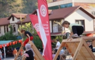 Gümüşhane’de Geleneksel Oyunlar Tırı’na yoğun ilgi