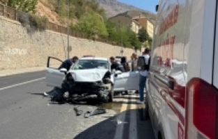 Gümüşhane'de Trafik Kazası: 2 Yaralı