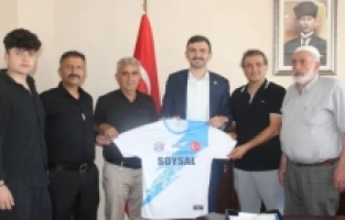 Hayırsever İş İnsanı Yavuz Soysal’dan Köse Doğanspor’a Forma Desteği