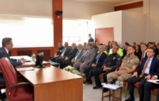 Gümüşhane’de okul güvenliği toplantısı: Vali Baruş’tan önemli mesajlar