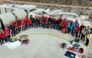 Gümüşhane'de gerçeğini aratmayan deprem tatbikatı