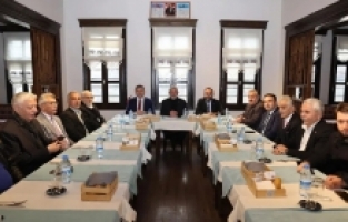 AK Parti basınla buluştu