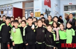 Vali Baruş’tan Fevzipaşa Ortaokulu’na ziyaret