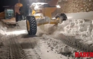 Gümüşhane'nin zirvelerinde kar seferberliği: Ekipler gece gündüz demeden çalışıyor
