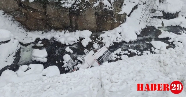 Erikbeli yolunda kaza: 5 yaralı