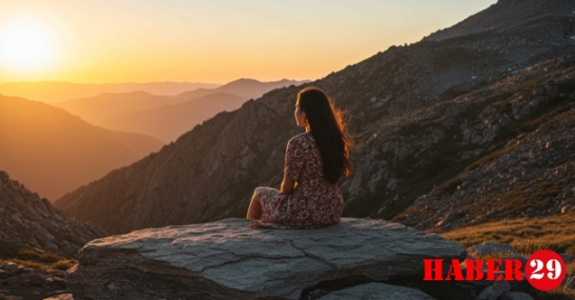 Gold Piedra ile Altın Küpelerde Şıklığın İmzası