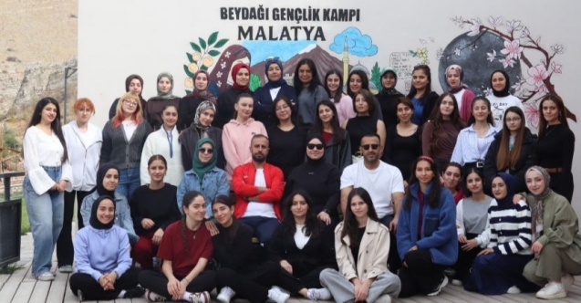 Gençler, teknoloji ve girişimcilik kampında buluştu