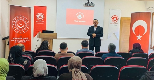 “Yaşlılık ve Toplum” Söyleşisi Gümüşhane’de Gerçekleştirildi