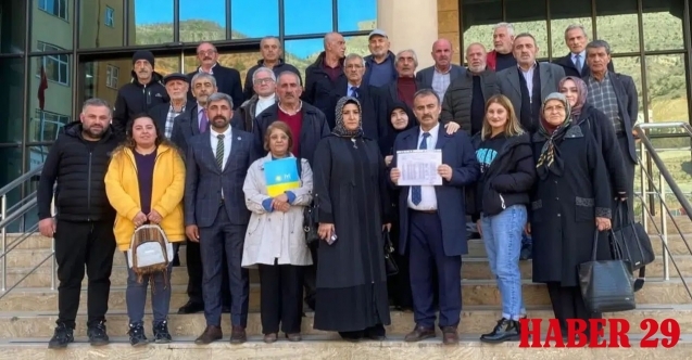 Gümüşhane İYİ Parti’de 'A Takımı' belli oldu! Başkan Canlı listeyi açıkladı