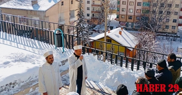 Gümüşhane'de Gazze Şehitleri için Gıyabi Cenaze Namazı Kılındı