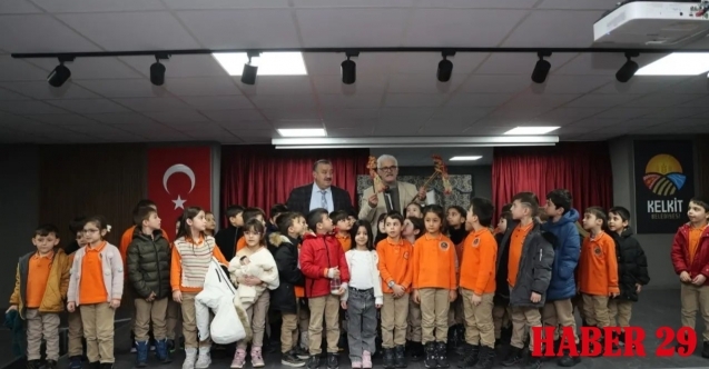 Kelkit’te Kahkaha Tufanı! Dilaver Cebeci Salonu Tarihi Günlerinden Birini Yaşadı