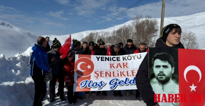 Gümüşhane’de 33. Kar Voleybolu Şenliği, Milli Futbolcu Ahmet Çalık Anısına Düzenlendi