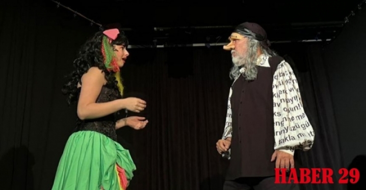 Ödüllere Doymayan Oyun "Cyrano Rock" Gümüşhane Sahnesinde